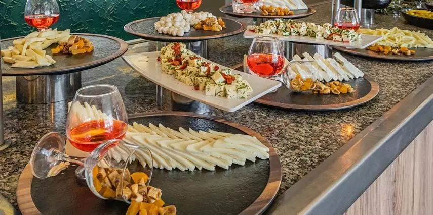 غذا هتل اودلیا ریزورت